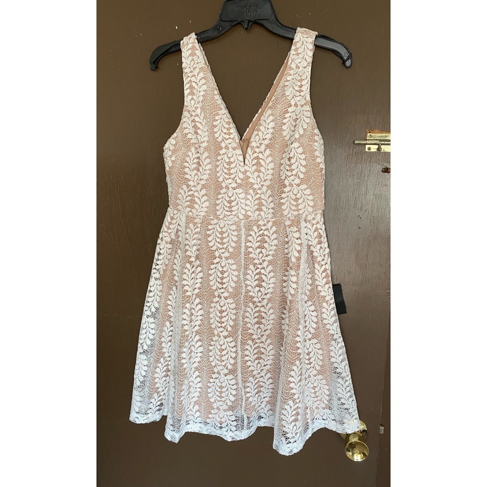 White Lace ‘Skater’ Dress by Lulus